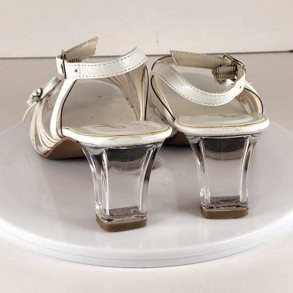 Annie White Slingback Sandals 6M Open Toe Clear Heel Strappy Bow Rhinestones - Picture 2 of 16